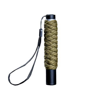 Life-Saving Tools In 1 With the Jungle Scout Paracord Flashlight