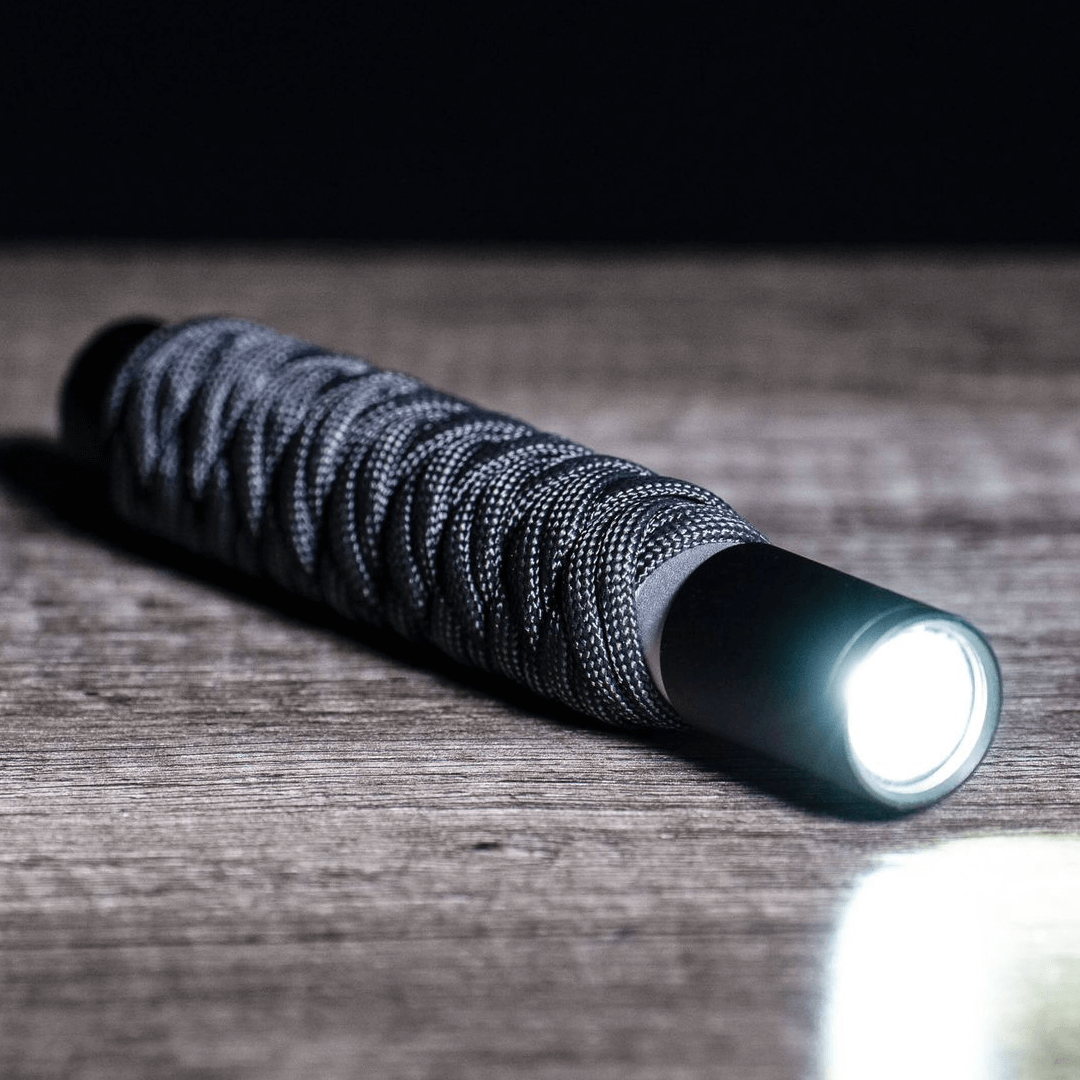 Jungle Scout Paracord Flashlight